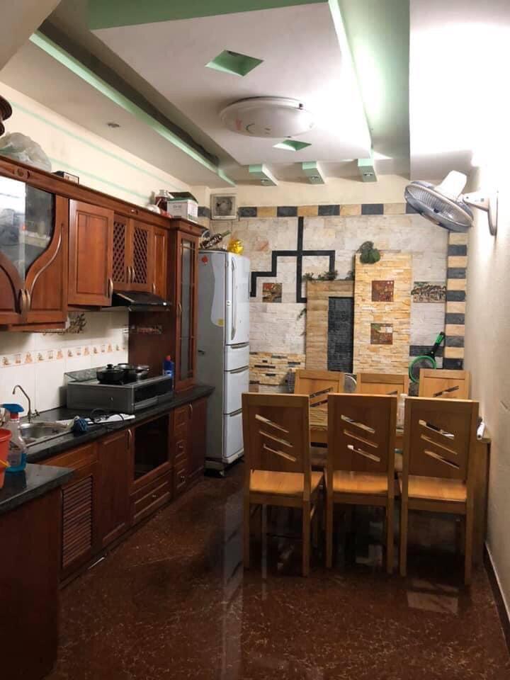 Bán nhà Trương Định, 3 bước ra phố, SH quay đầu, 40 m2, chỉ nhỉnh 5 tỷ